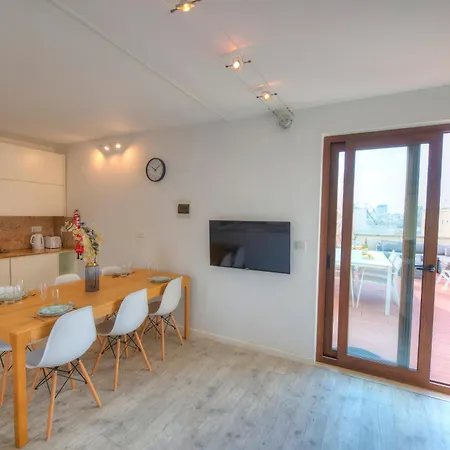 Comfy 1 Bedroom - Sun Terrace & Sea Views Gbuh1-1 *