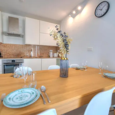 Comfy 1 Bedroom - Sun Terrace & Sea Views Gbuh1-1 Valletta